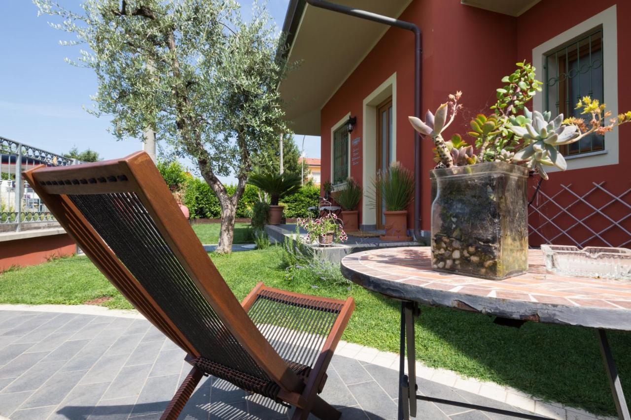 I Frutteti "Affitta Camere" Camaiore Exterior foto